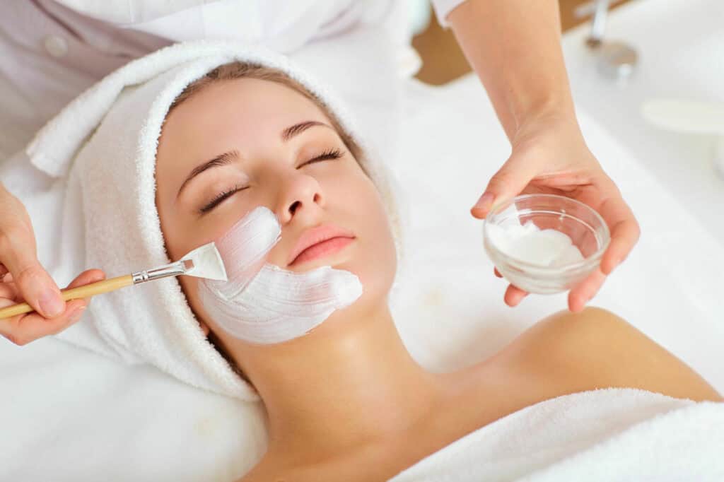 Aesthetician applying Chemical-Peels Mask on Woman's Face | Sorelle Aesthetics in Orefield, PA